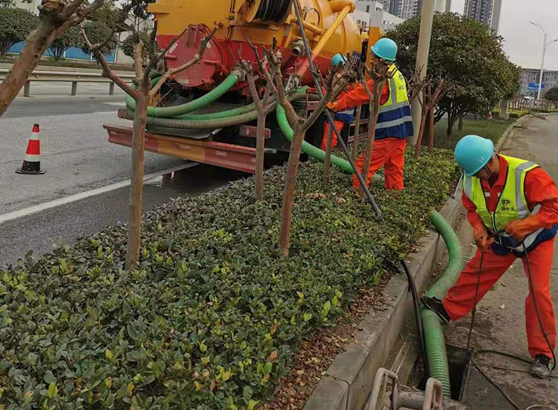 梅河口市政管道清淤